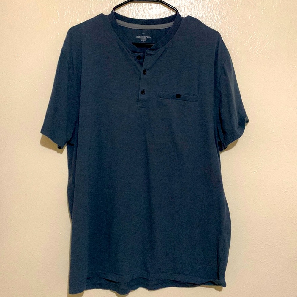 Men’s size XL Claiborne casual button T-Shirt